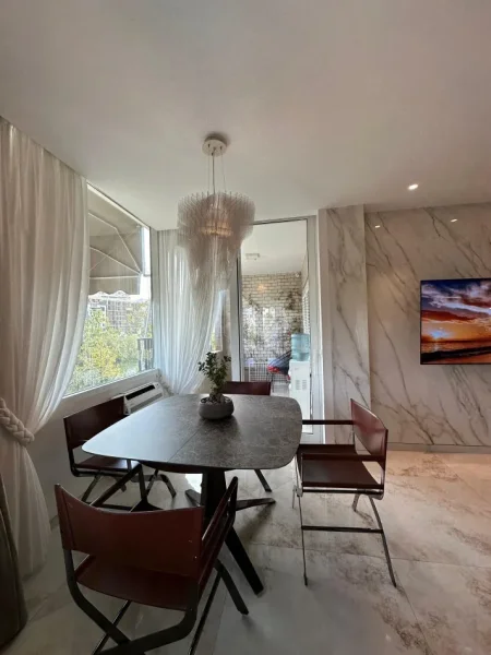Tirane, shitet apartament 2+1+Ballkon , 117 m² 280.000 € (Liqeni i Thate)