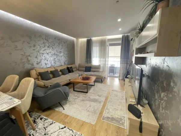 Tirane, jepet me qera apartament 2+1 Kati 5, 120 m² 650 € (Astiri)
