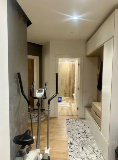 Tirane, jepet me qera apartament 2+1 Kati 5, 120 m² 650 € (Astiri)