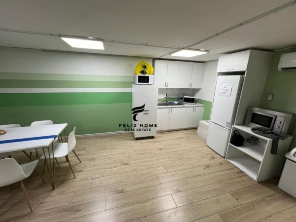 Tirane, jepet me qera zyre Kati 1, 520 m² 7.000 € (RRUGA E DIBRES)