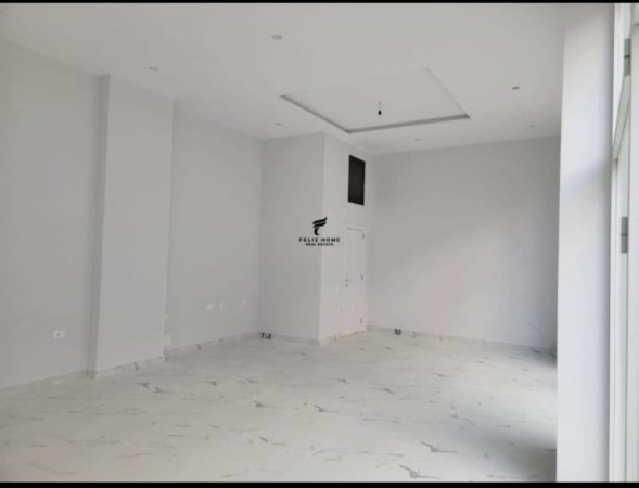 Tirane, jepet me qera dyqan Kati 0, 45 m² 400 € (RRUGA E DIBRES)