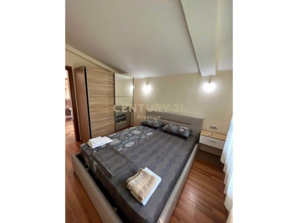 Durres, jepet me qera Vile 3+1+Ballkon Kati 0, 220 m² 1.000 € (Golem)