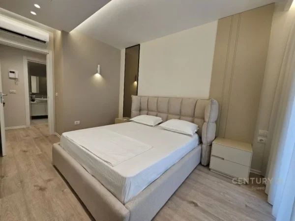 Tirane, shitet apartament 1+1 Kati 7, 81 m² 122.000 € (BULEVARDI I RI)