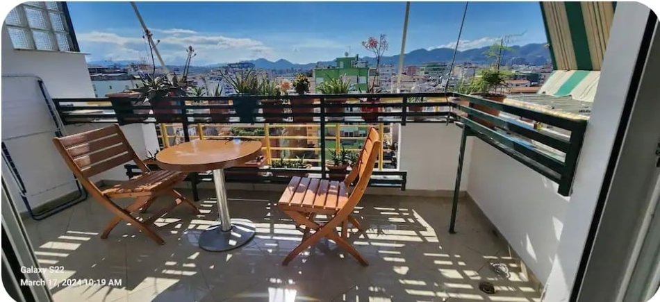 Tirane, jepet me qera apartament 2+1 Kati 11, 1.000 € (Ne Bllok)