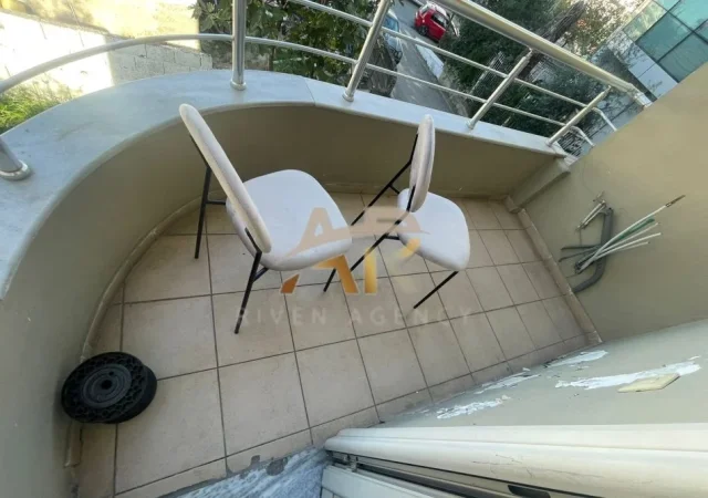 Tirane, jepet me qera shtepi 1+1 Kati 2, 60 m² 430 € (Kodra e diellit prane Big Market)