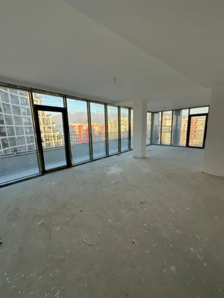 Tirane, shitet apartament 3+1+Ballkon Kati 9, 216 m² 612.000 € (Lake View Residence , Liqeni)