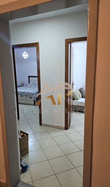 Tirane, jepet me qera shtepi 2+1 Kati 4, 67 m² 550 € (Rruga Ferit Xhajko)