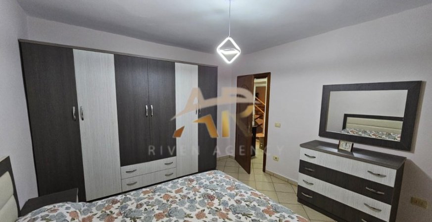Tirane, jepet me qera shtepi 2+1 Kati 4, 67 m² 550 € (Rruga Ferit Xhajko)
