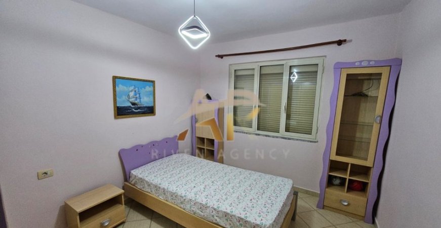 Tirane, jepet me qera shtepi 2+1 Kati 4, 67 m² 550 € (Rruga Ferit Xhajko)