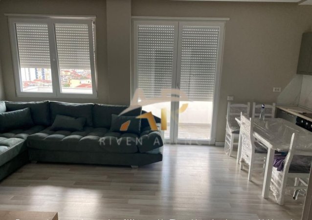 Tirane, jepet me qera shtepi 2+1 Kati 7, 107 m² 550 € (Rruga e Dibres)