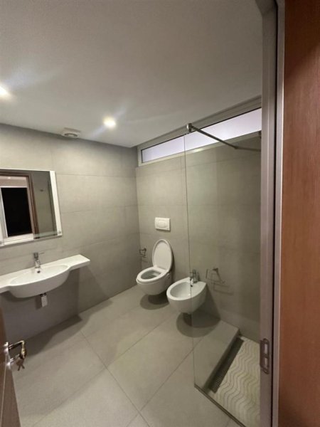 Tirane, jepet me qera Vile 3 Katshe Kati 2, 750 m² 3.900 € (Akacia Hills Residence)