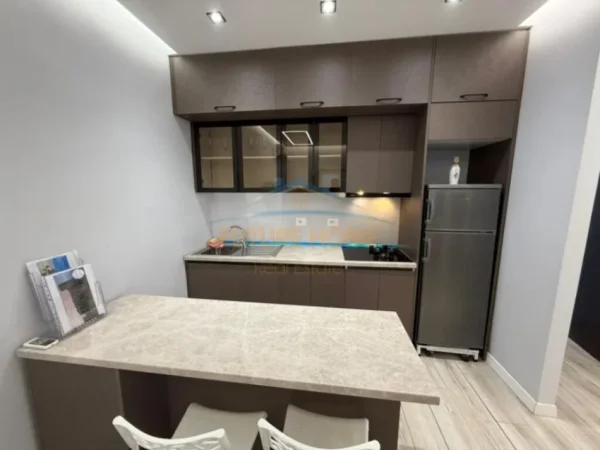 Tirane, shitet apartament 1+1 Kati 6, 48 m² 107.000 € (Hoxha Tasin)