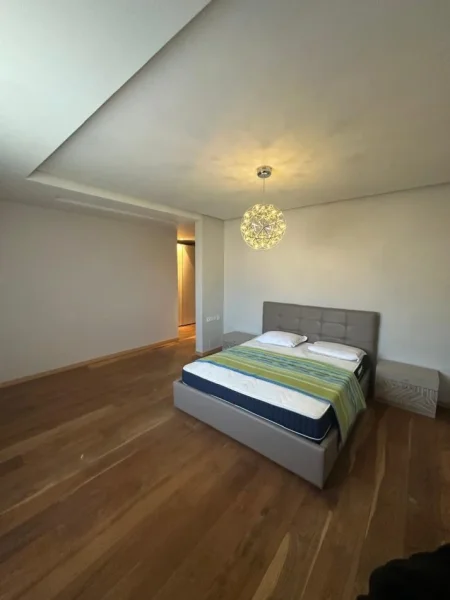 Tirane, jepet me qera apartament 3 Katshe Kati 3, 750 m² 3.900 € (Akacia Hills Residence , Sauk)