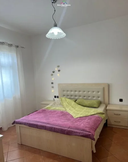 Tirane, jepet me qera Vile 2+1 Kati 2, 100 m² 500 € (ali demi)