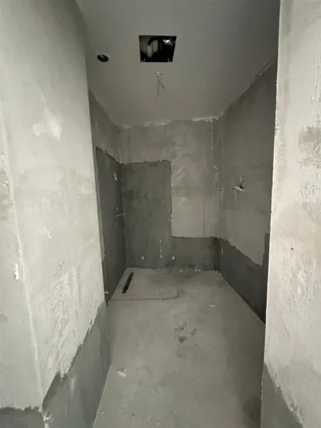 Tirane, shitet apartament 3+1+Ballkon Kati 7, 216 m² 612.000 € (Lake View)
