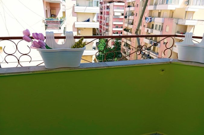 Vlore, jepet me qera apartament 2+1+Aneks+Ballkon Kati 7, 120 m² 370 € (Donika Kastrioti)