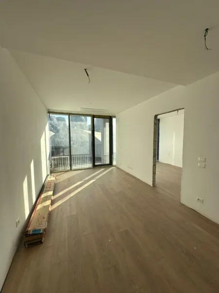 Tirane, jepet me qera zyre Kati 2, 62 m² 800 € (Lake View Residence , Rruga e Kosovareve)