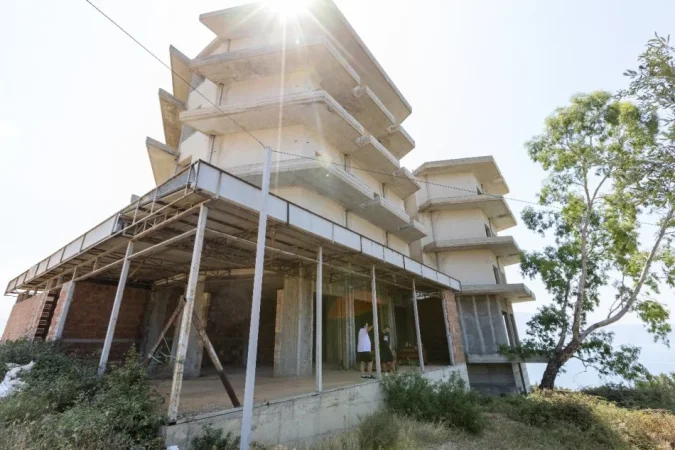 Vlore, shitet hotel Kati 6, 2.600 m² 30.000 € (Radhime)