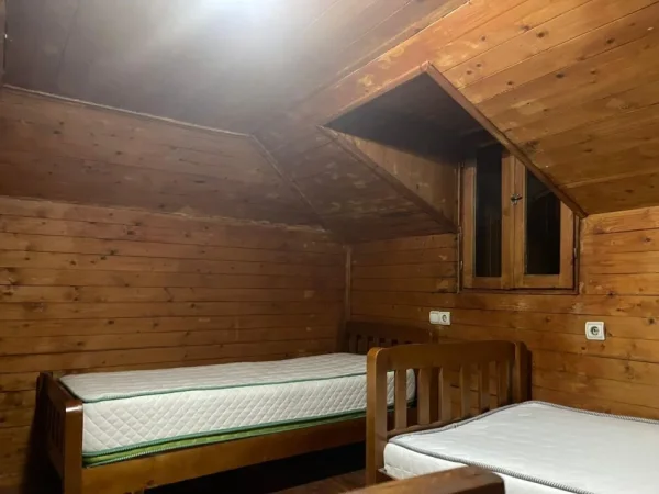 Tirana, jepet me qera apartament 2+1 Kati 3, 60 m² 400 € (Xhamllik)