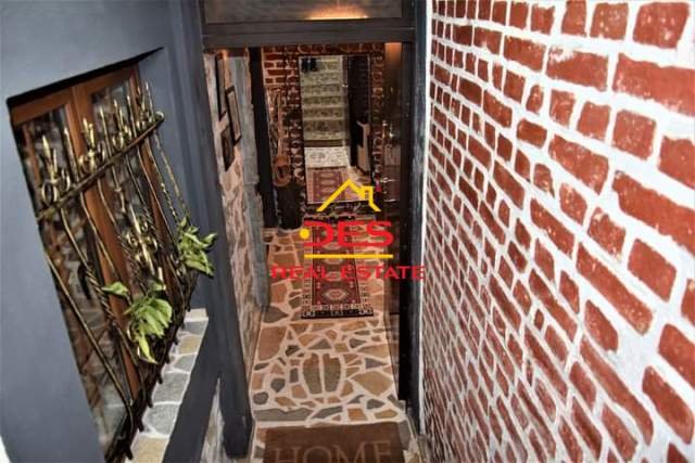 Tirane, jepet me qera bar-resorant 200 m² 1.500 Euro