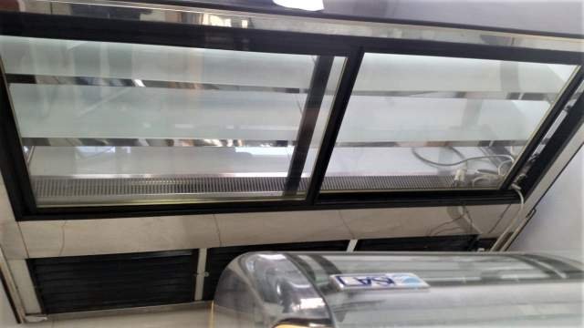 Tirane, jepet me qera ambjent biznesi 18 m² 40.000 Leke