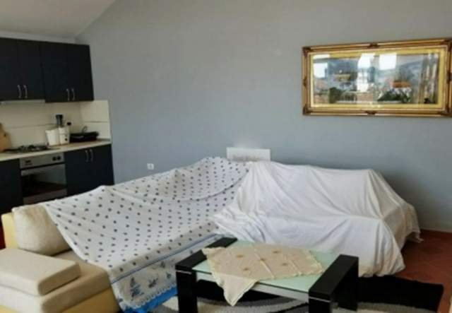 Tirane, jepet me qera apartament Kati 3, 300 m² 400 Euro