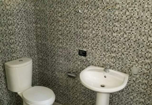 Tirane, jepet me qera apartament Kati 3, 300 m² 400 Euro