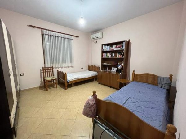 Tirane, jepet me qera apartament 2+1+BLK Kati 2, 100 m² 50.000 Leke (KAMEZ)