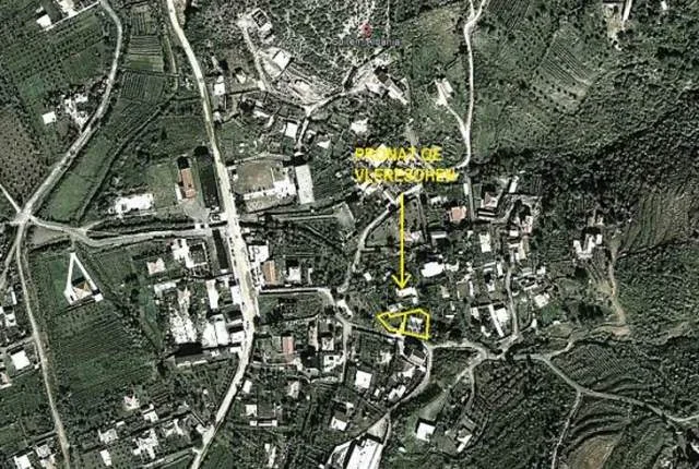 Lezhe, Shitet Truall 300 m² + Ndertese 110 m², Cmimi Fillestar 950.400 Leke (Spiten)