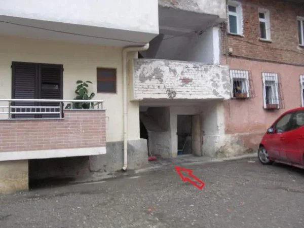 Lac, Shitet Apartament Kati 3, Cmimi Fillestar 640.000 Leke (Lagjia nr. 4,)