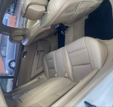 Tirane, shitet makine Mercedes-Benz Viti 2010,