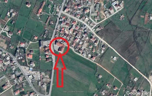 Shitet Truall dhe Ndertese tre kateshe, Cmimi Fillestar 27,253,800 Leke, (Shperdhet, Mamurras)