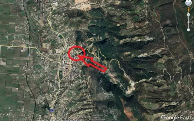 Lac, Shitet Truall dhe Ndërtesë 3 katëshe, Cmimi Fillestar 8.780.800 Leke (Lagjia Nr. 4)