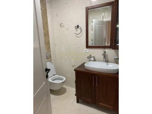 Tirane, jepet me qera apartament 2+1 Kati 3, 104 m² 600 Euro (Kodra e Diellit)