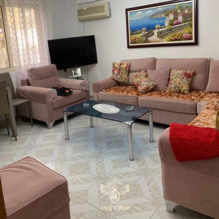 Durres, jepet me qera apartament 2+1+BLK Kati 2, 75 m² 250 Euro (Rruga Llacit,Ish Rajoni)