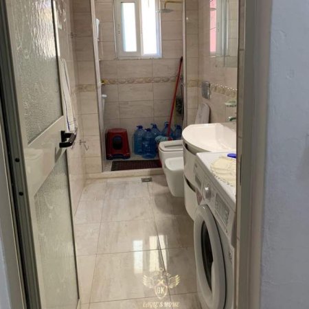 Durres, jepet me qera apartament 2+1+BLK Kati 2, 75 m² 250 Euro (Rruga Llacit,Ish Rajoni)