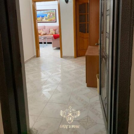 Durres, jepet me qera apartament 2+1+BLK Kati 2, 75 m² 250 Euro (Rruga Llacit,Ish Rajoni)
