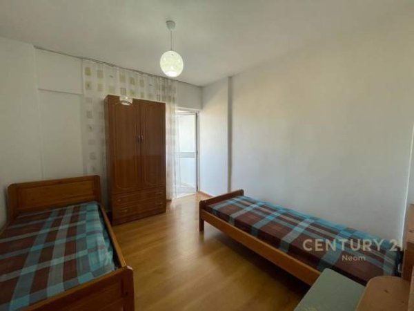 Tirane, jepet me qera apartament 2+1+A+BLK Kati 6, 400 Euro (Dritan Hoxha)
