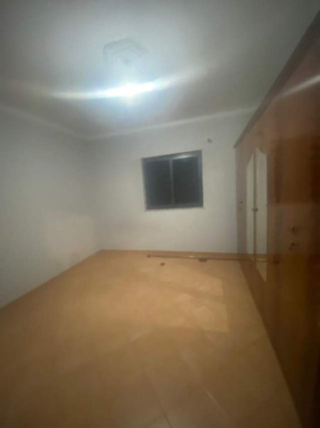 Tirane, jepet me qera shtepi 2+1 Kati 1, 96 m² 30.000 Leke (rruga Andon Mazreku)
