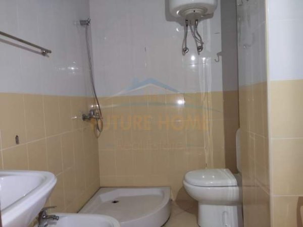Durres, jepet me qera apartament 3+1+A+BLK Kati 5, 125 m² 400 Euro (Vollga, Durres)