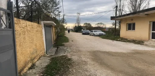 Laç, Shitet Truall+Ndërtesë, Cmimi Fillestar 1.391.096 Leke (Lagja “Nr 5”)