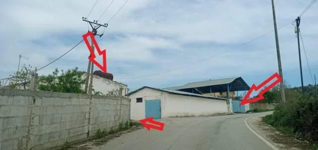 Fier, Kurjan Shitet Truall 2.430 m² dhe Ndertese 792.3 m², Cmimi Fillestar 6,400,000 Leke