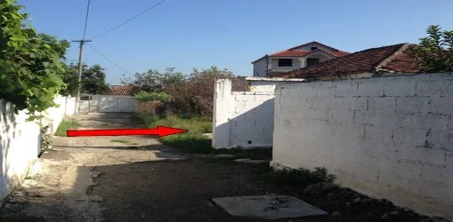 Mamurras, Shitet Truall 200 m² dhe Ndertese 1-kat 100 m², Cmimi Fillestar 2,548,128 Leke, (Lagjia Drita)