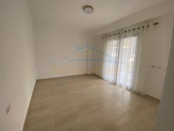 Durres, jepet me qera apartament 2+1+BLK Kati 3, 140 m²  (Vollga, Durrës)