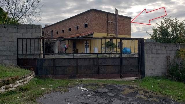 Fier, Patos Shitet Truall 360 m² dhe Ndertese 360 m², 8.208.000 Leke