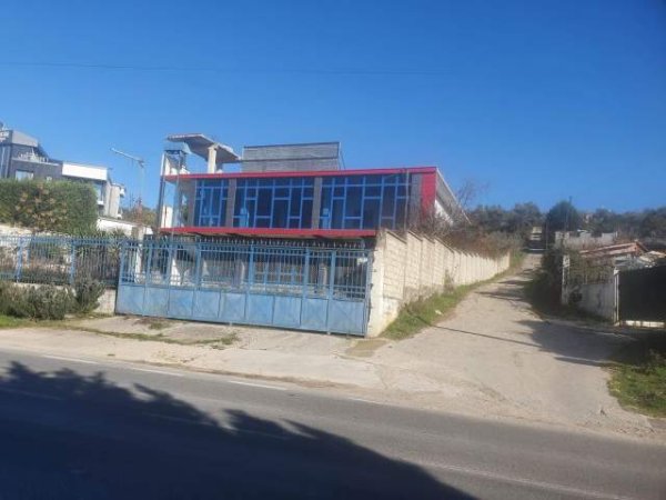 Fier, Mbrostar Ura Shitet Truall 1.230 m² dhe Ndertese 504 m² me siperfaqe totale 1,582 m², 35.280.000 Leke