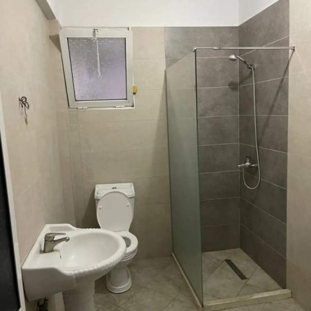 Tirane, jepet me qera apartament 2+1 Kati 3, 80 m² 320 Euro (Qyteti i Nxenesve)