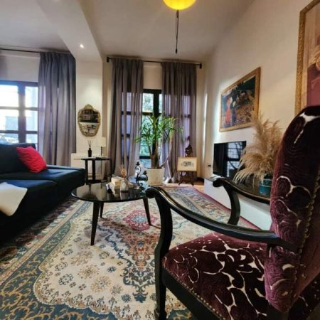 Tirane, jepet me qera apartament 2+1+A+BLK Kati 1, 90 m² 800 Euro (rruga abraham linkoln)