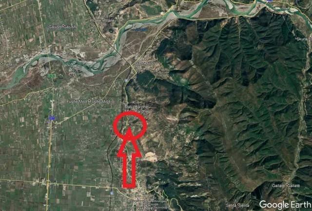 Shitet Toke Are, Truall dhe Ndertese, Cmimi Fillestar 2,040,000 Leke (“Mal-Bardh”, Kurbin)