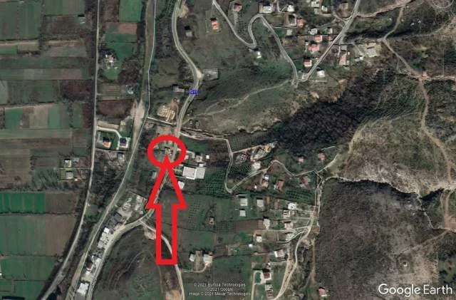 Shitet Toke Are, Truall dhe Ndertese, Cmimi Fillestar 2,040,000 Leke (“Mal-Bardh”, Kurbin)